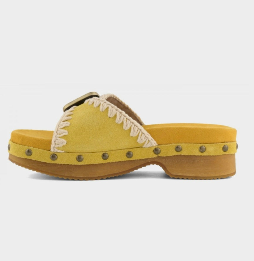 MOU Low Heel Wood Clog Curcuma