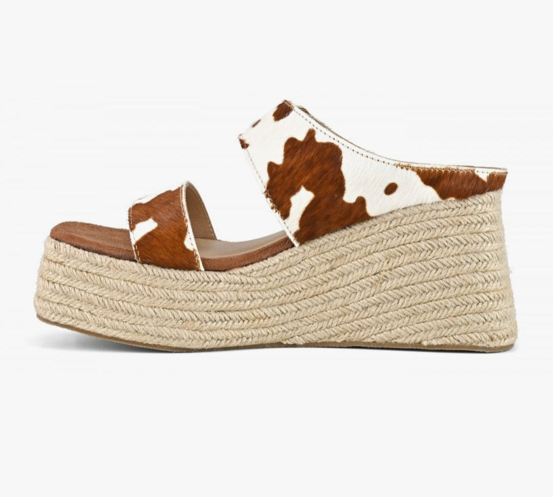 COLORS OF CALIFORNIA Jute wedge sandal in pony hair cow print
