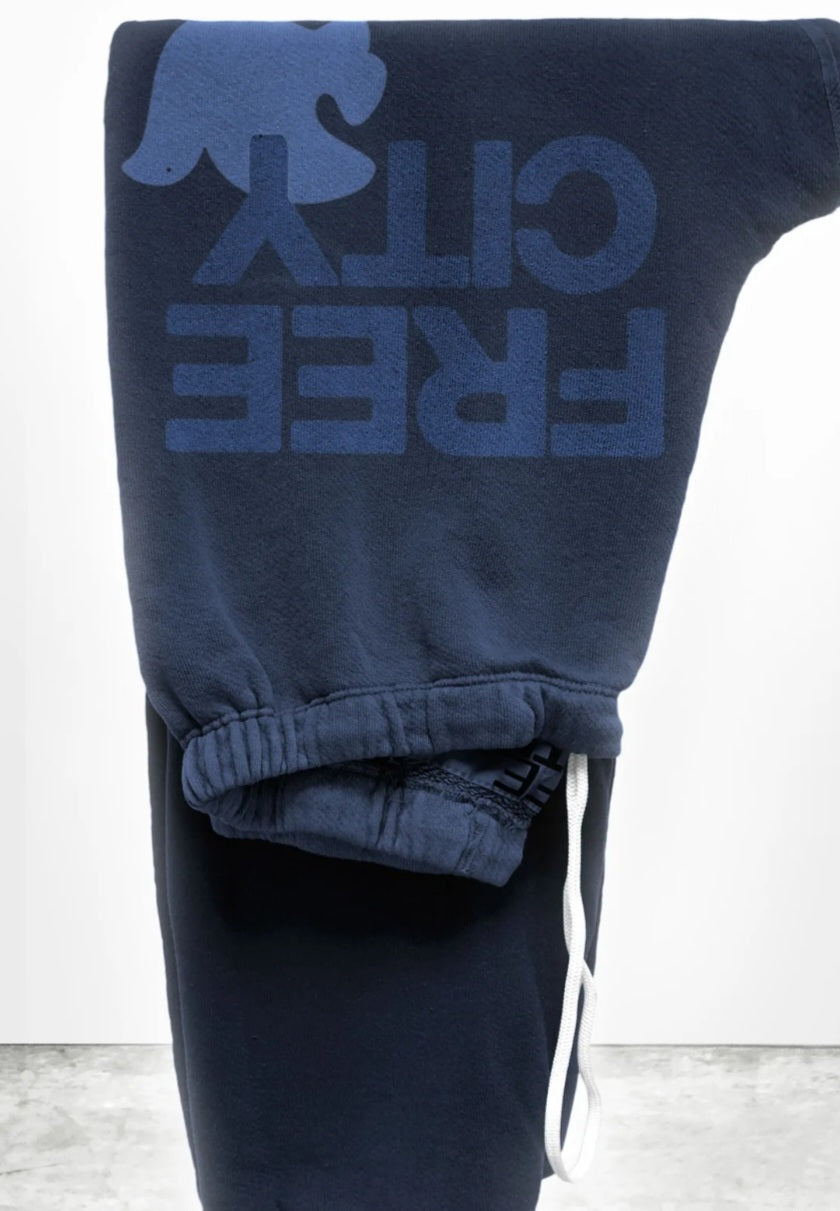 FREECITY sweatpant - moonshrooms/ blues