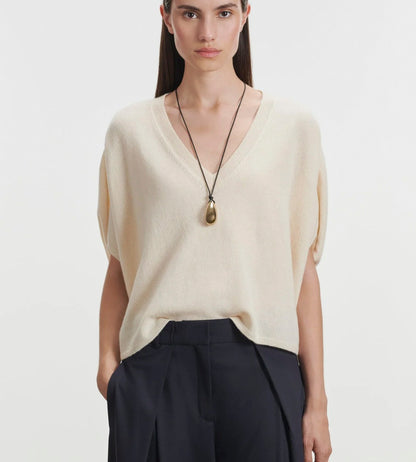 MAJESTIC FILATURES Cream V-Neck Cashmere Top
