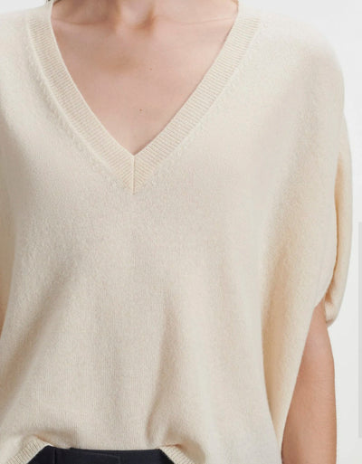 MAJESTIC FILATURES Cream V-Neck Cashmere Top