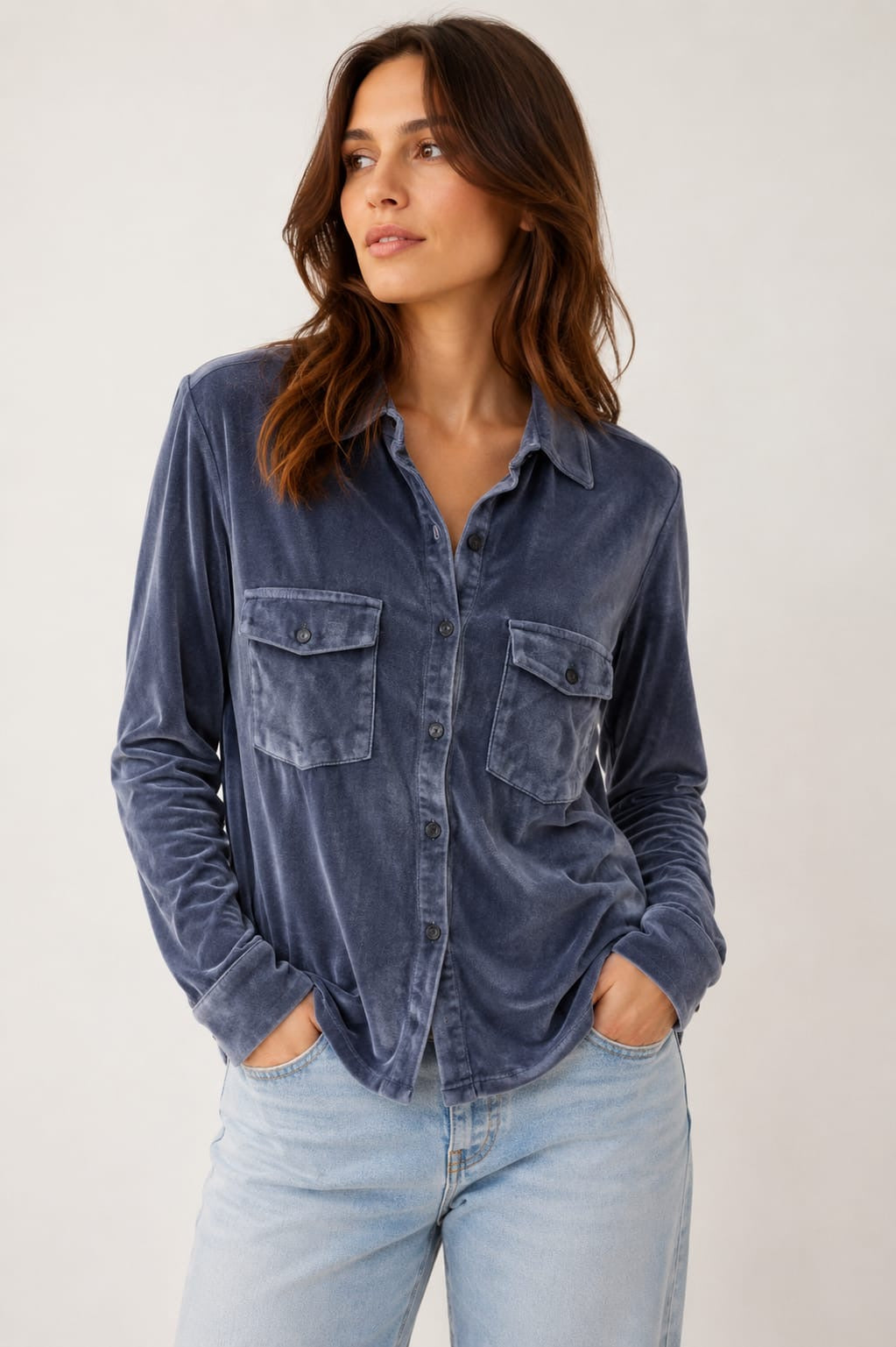 MAJESTIC FILATURES Velvet shirt with button closure Windy Blue