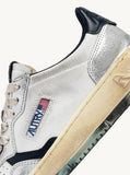 AUTRY Super Vintage Medalist Low Sneakers In White, Space And Silver Leather