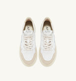 AUTRY Medalist Low Sneakers In White And Suede