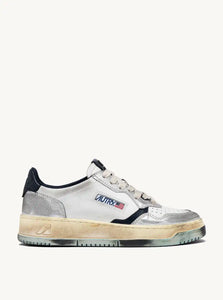 AUTRY Super Vintage Medalist Low Sneakers In White, Space And Silver Leather