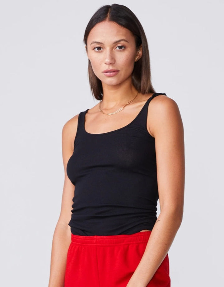 Monrow Narrow Rib Tank In Black