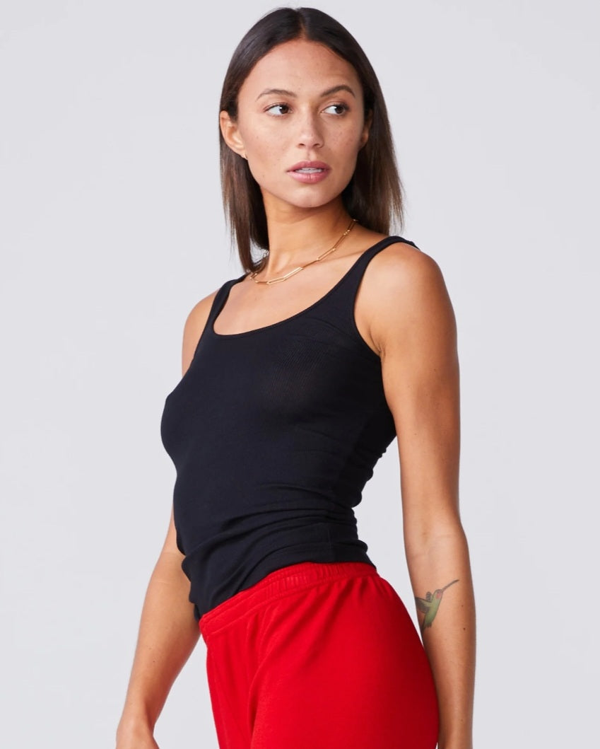 Monrow Narrow Rib Tank In Black