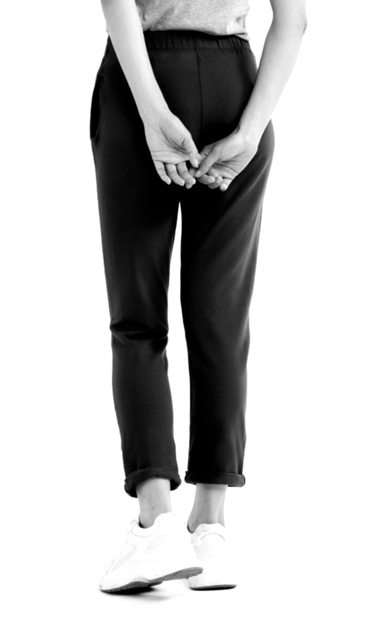 MAJESTIC FILATURES Pants in Viscose / Elastane In Black