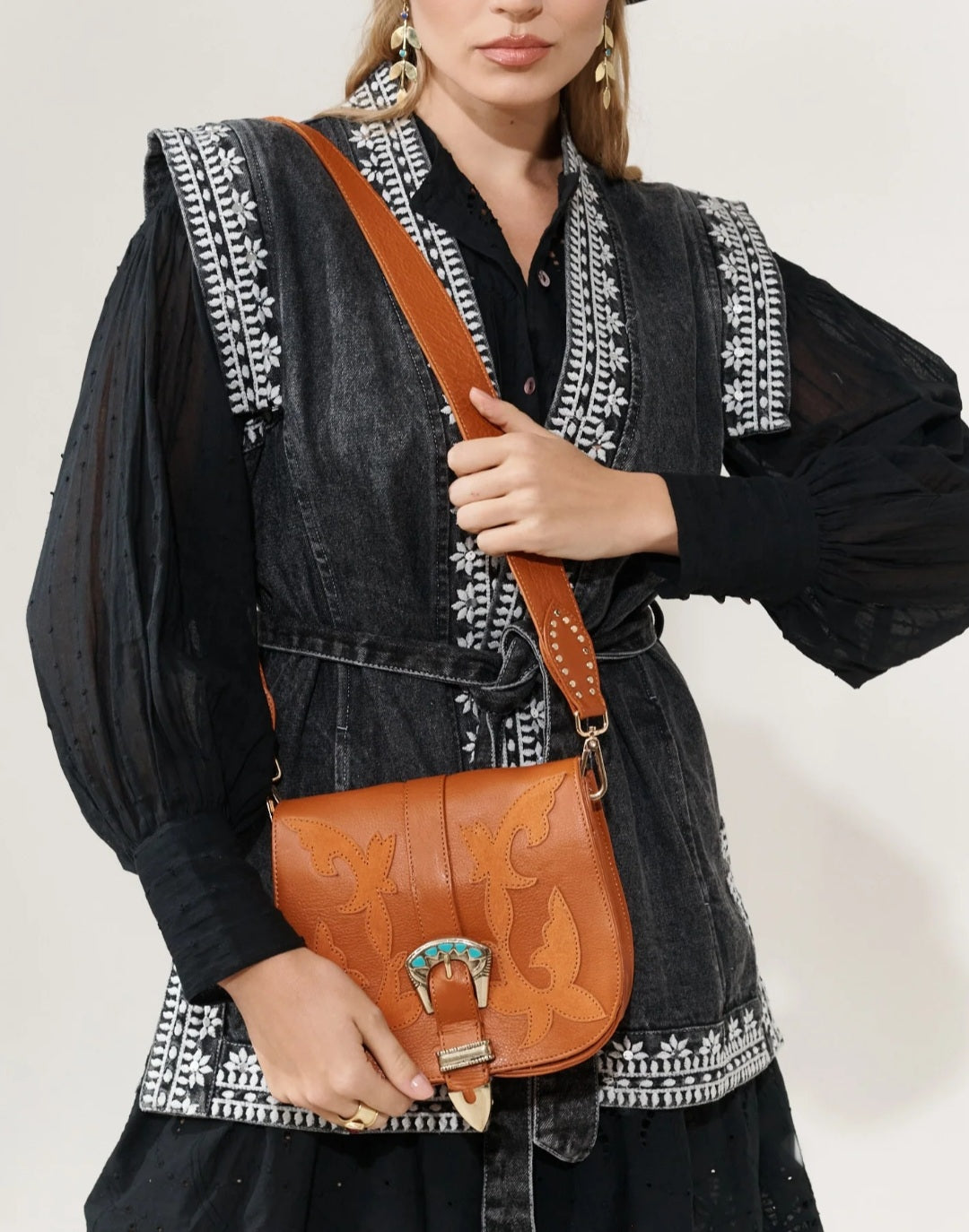 PC WESTERN LEATHER CROSSBODY BAG