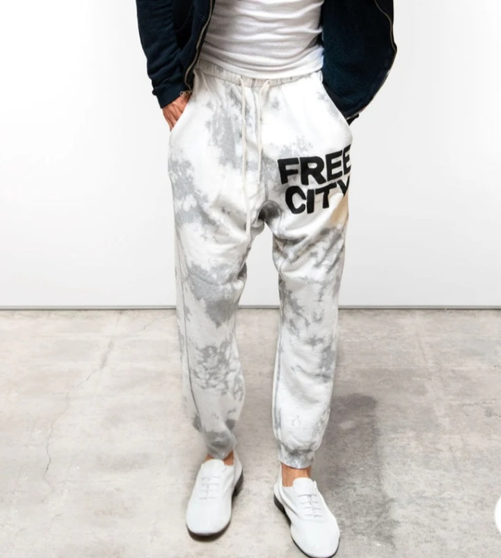 SUPERBLEACHOUT FREECITY POCKET sweatpant - whitestorm