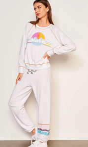 SUNDRY Sunrise Raglan Sweatshirt in Optic White