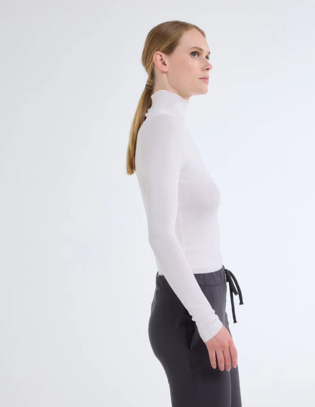 MAJESTIC FILATURES Long Sleeve Turtleneck