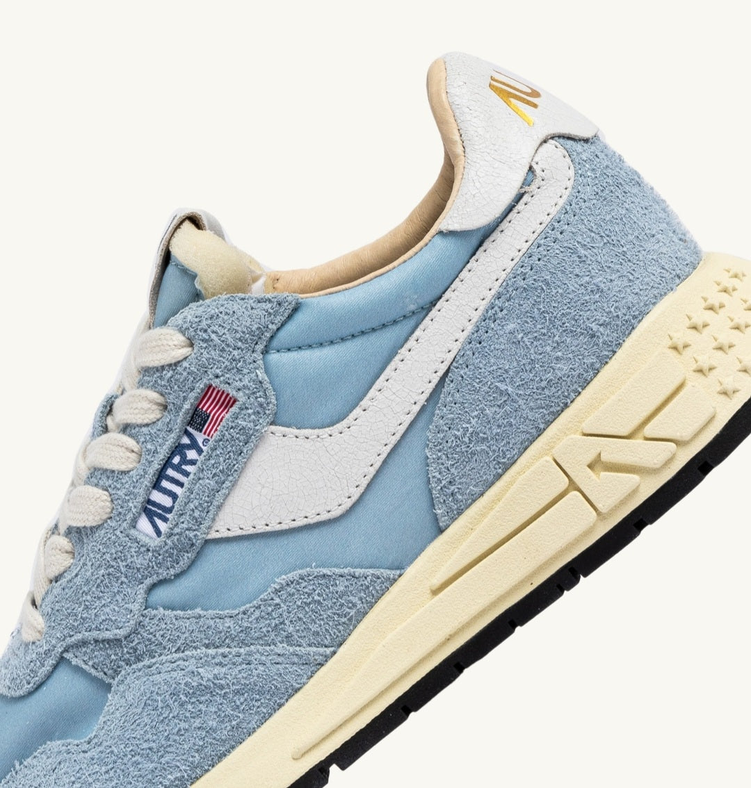 AUTRY REELWIND LOW SNEAKERS IN CELESTIAL BLUE NYLON AND SUEDE