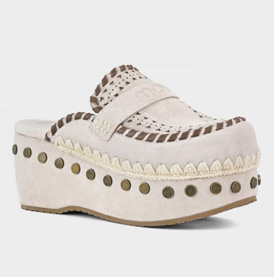 MOU Clog Leather Overstitching
Chalk Suede / Raffia Natural