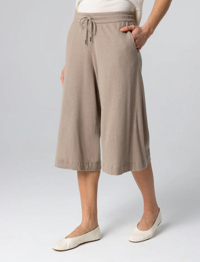 MAJESTIC FILATURES Bermuda Pant Desert