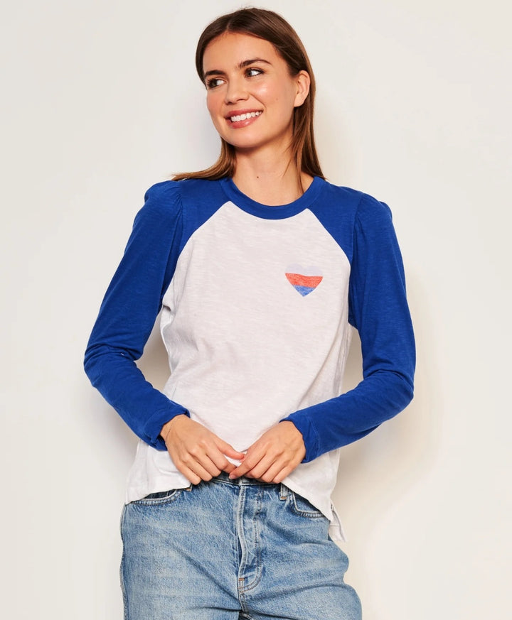 SUNDRY Heart Contrast Sleeve Tee in Symphony