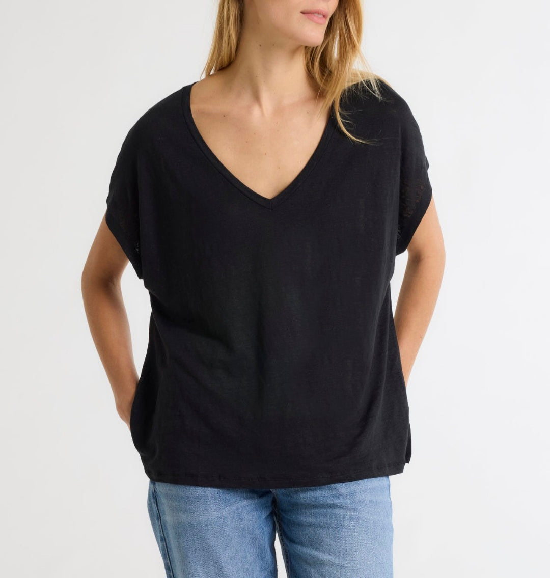 MAJESTIC FILATURES Oversized V Neck Tee Black