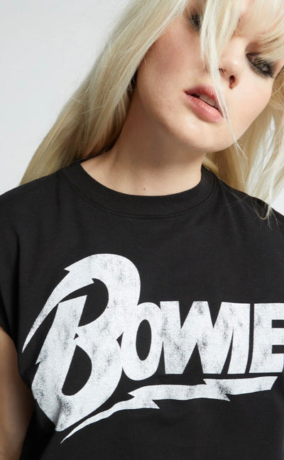 RECYCLED KARMA Bowie Cut Off Sleeve Tee