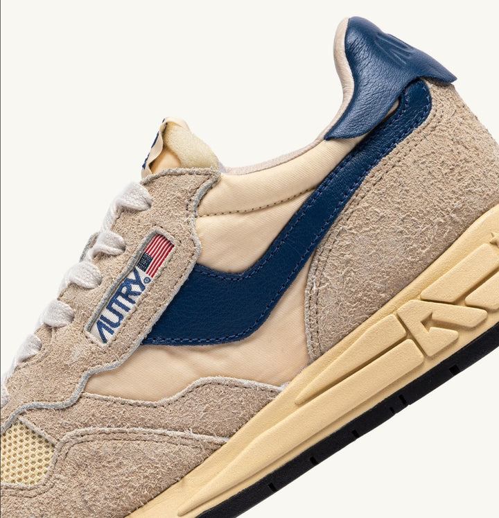 AUTRY REELWIND SNEAKERS IN NYLON SUEDE AND LEATHER  ECRU AND ENSIGN BLUE