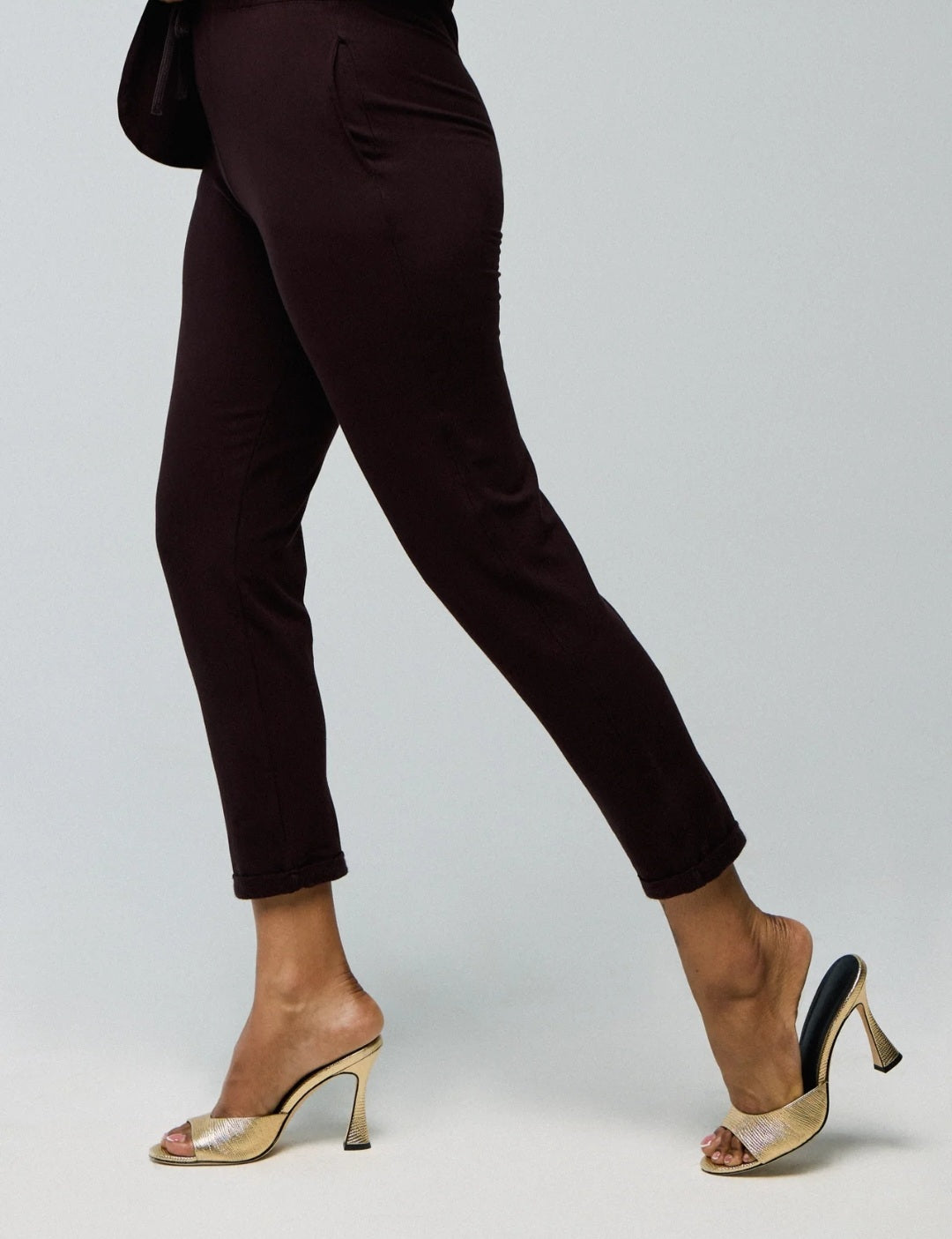MAJESTIC FILATURES Viscose/Elastane Trousers Coffe