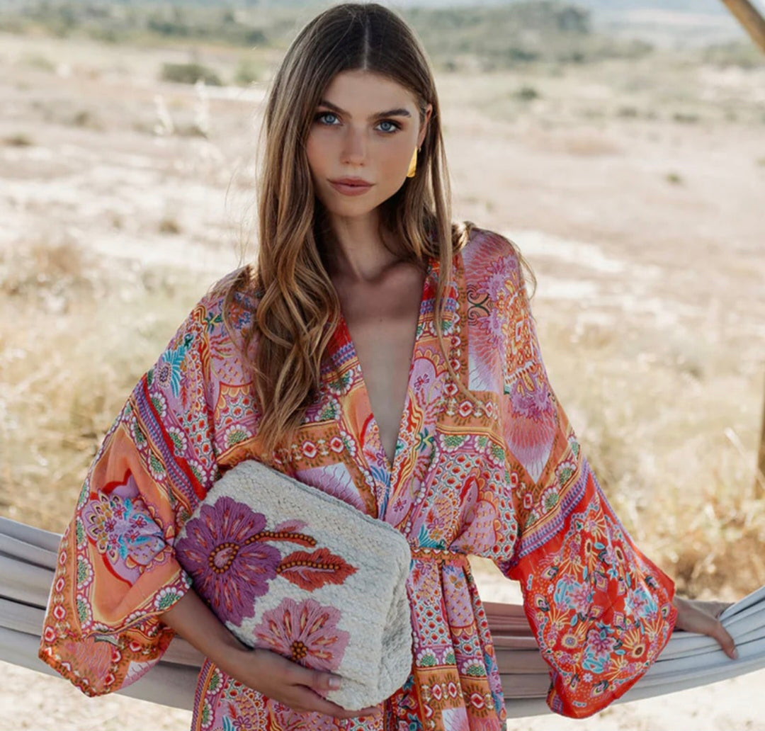 PITI CUITI MAGNOLIA CLUTCH BAG