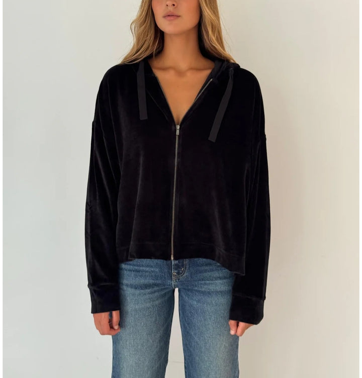 MAJESTIC FILATURES Black hooded sweatshirt with long Raglan sleeves in Velvet