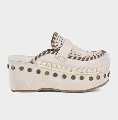 MOU Clog Leather Overstitching
Chalk Suede / Raffia Natural