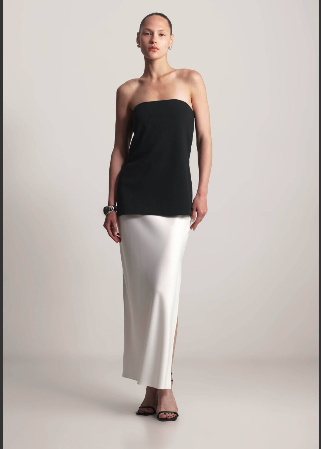 KIANNE Strapless Top Black Onyx