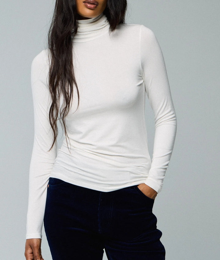 MAJESTIC FILATURES High Neck Shirt  Long Sleeve Milk