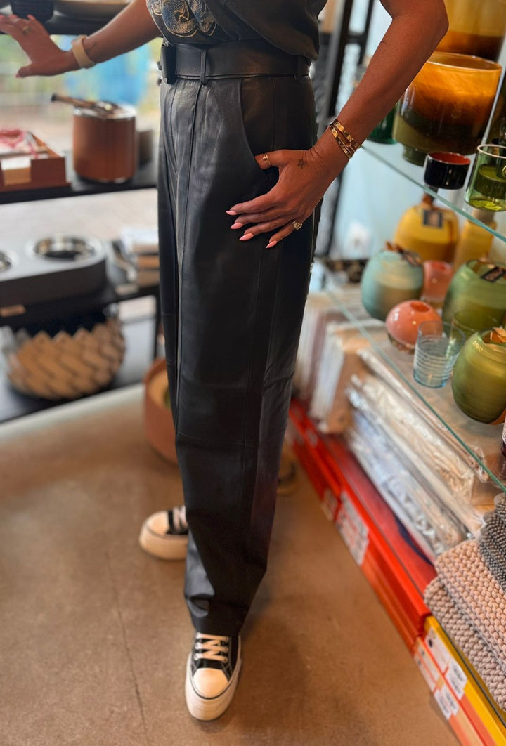 INTERDEE Black Elegant Leather Pant