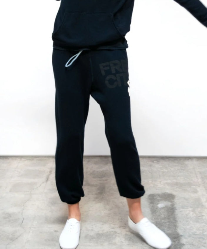 FREECITY SUPERFLUFF LUX OG sweatpant - deepspace/cream