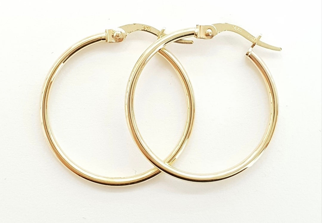 14K Gold Classic Hoop Earrings – 23mm