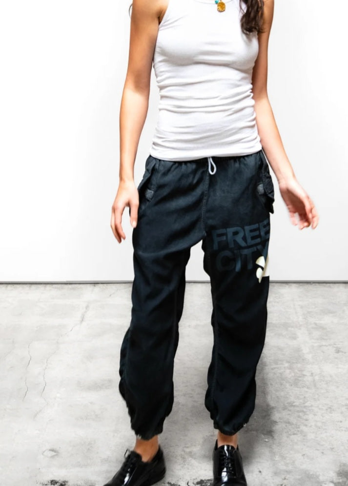 FREECITY FLAP/SNAP MATTE/SATIN AIRJUMP pant - superblack