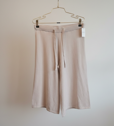MAJESTIC FILATURES Bermuda Pant Ecru