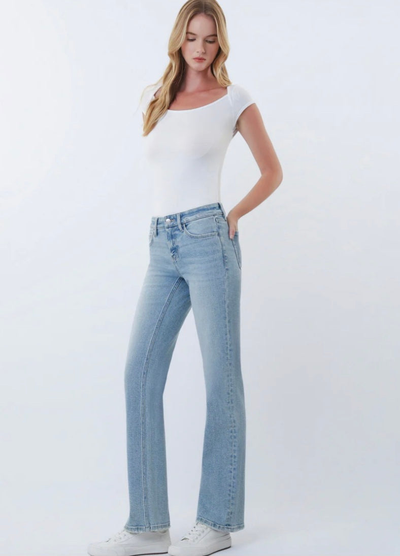 FLYING MONKEY Extraordinary - Mid Rise Straight Jeans With Tint