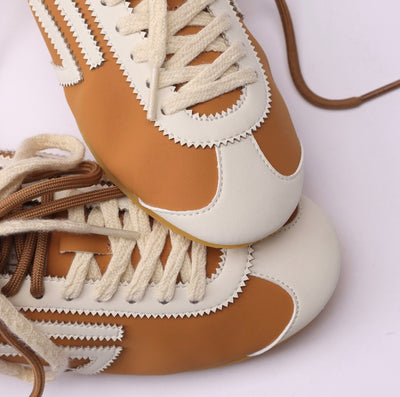 Puraai Lion Double Lace Low-Top Sneakers