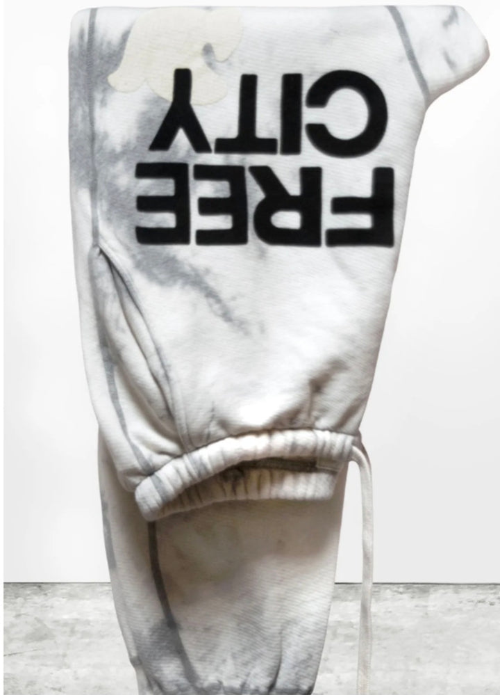 FREECITY UPERBLEACHOUT FREECITY LARGE POCKET SWEATPANT – WHITE STORM