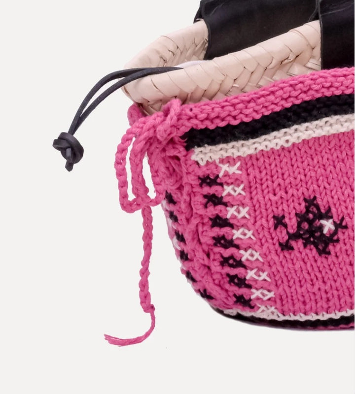 ENTRUDO Caxinas - mini embroidered basket in pink