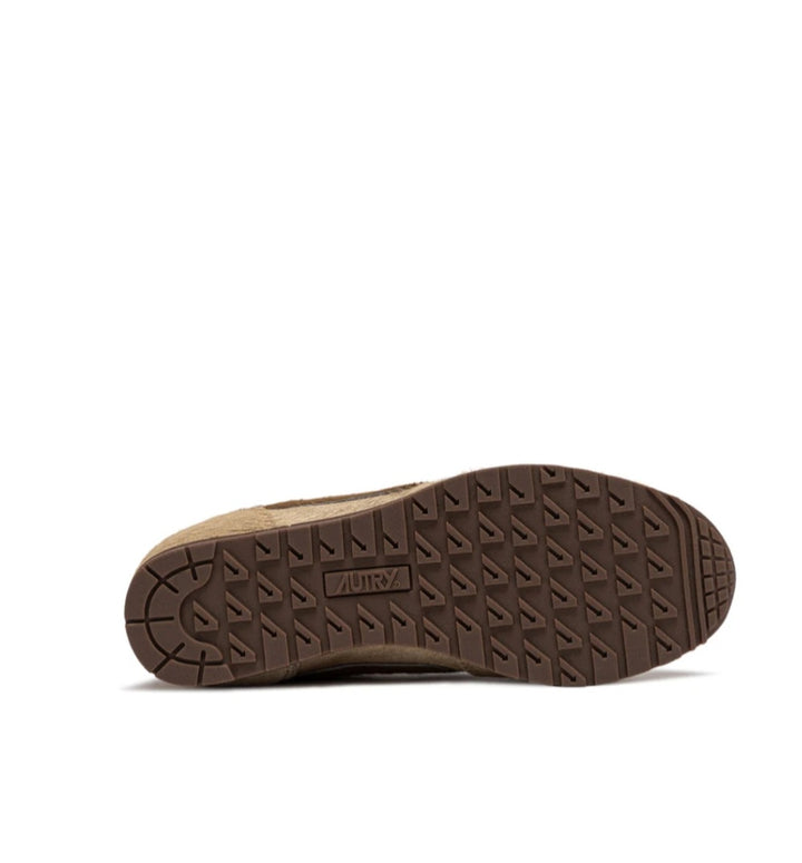 AUTRY WINDSPIN SNEAKERS IN PONY IVORY