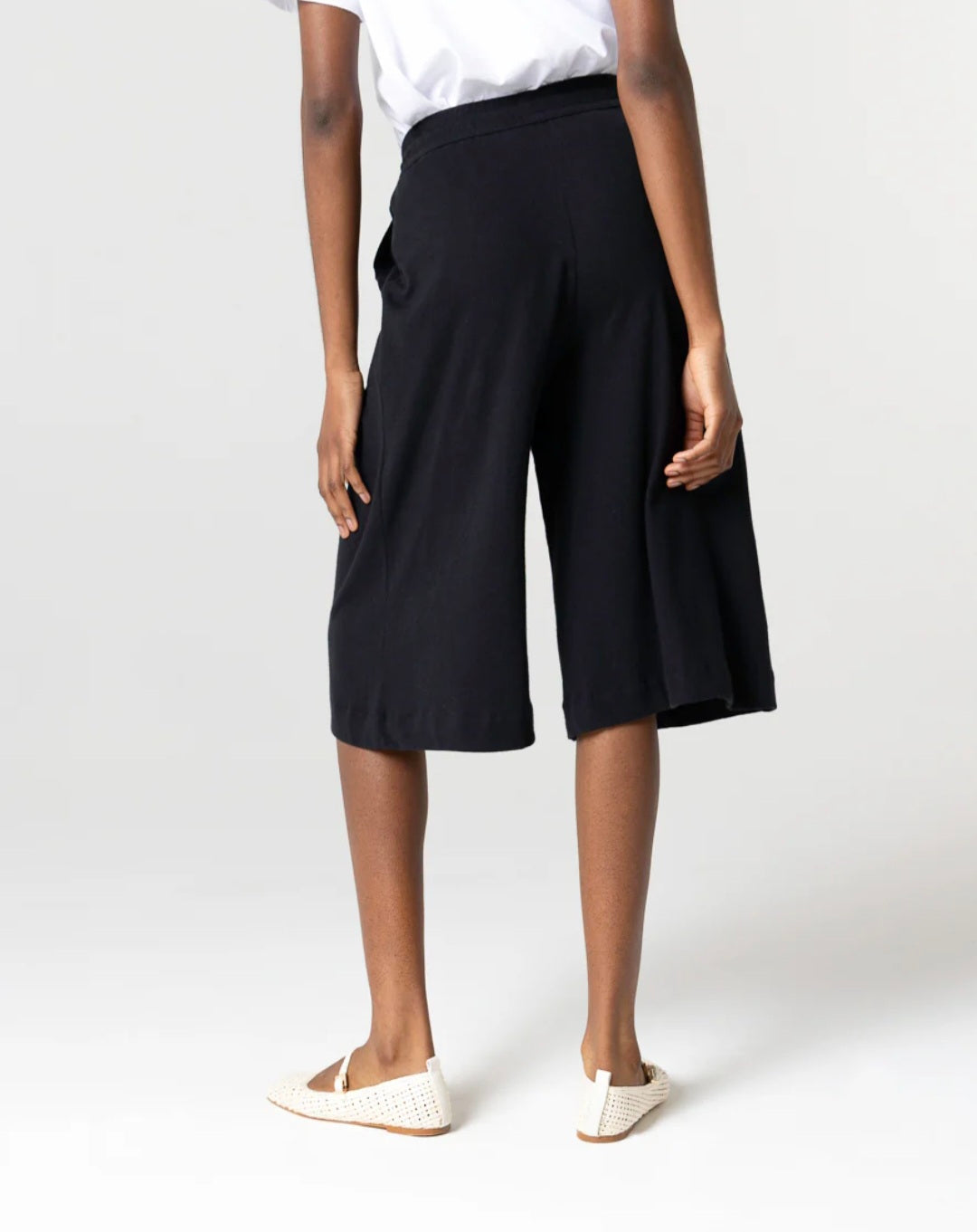 MAJESTIC FILATURES Bermuda Pant Black
