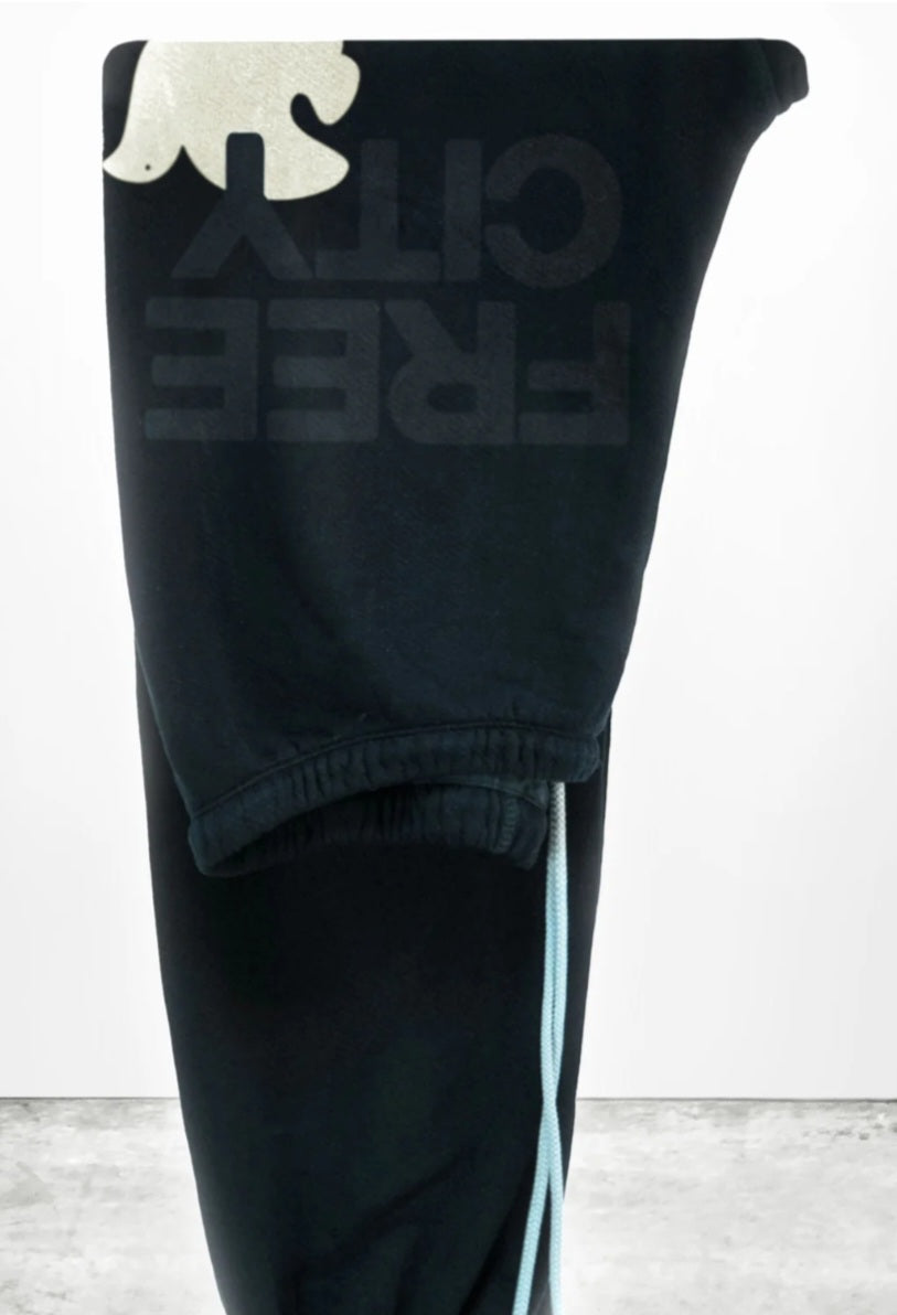 FREECITY SUPERFLUFF LUX OG sweatpant - deepspace/cream