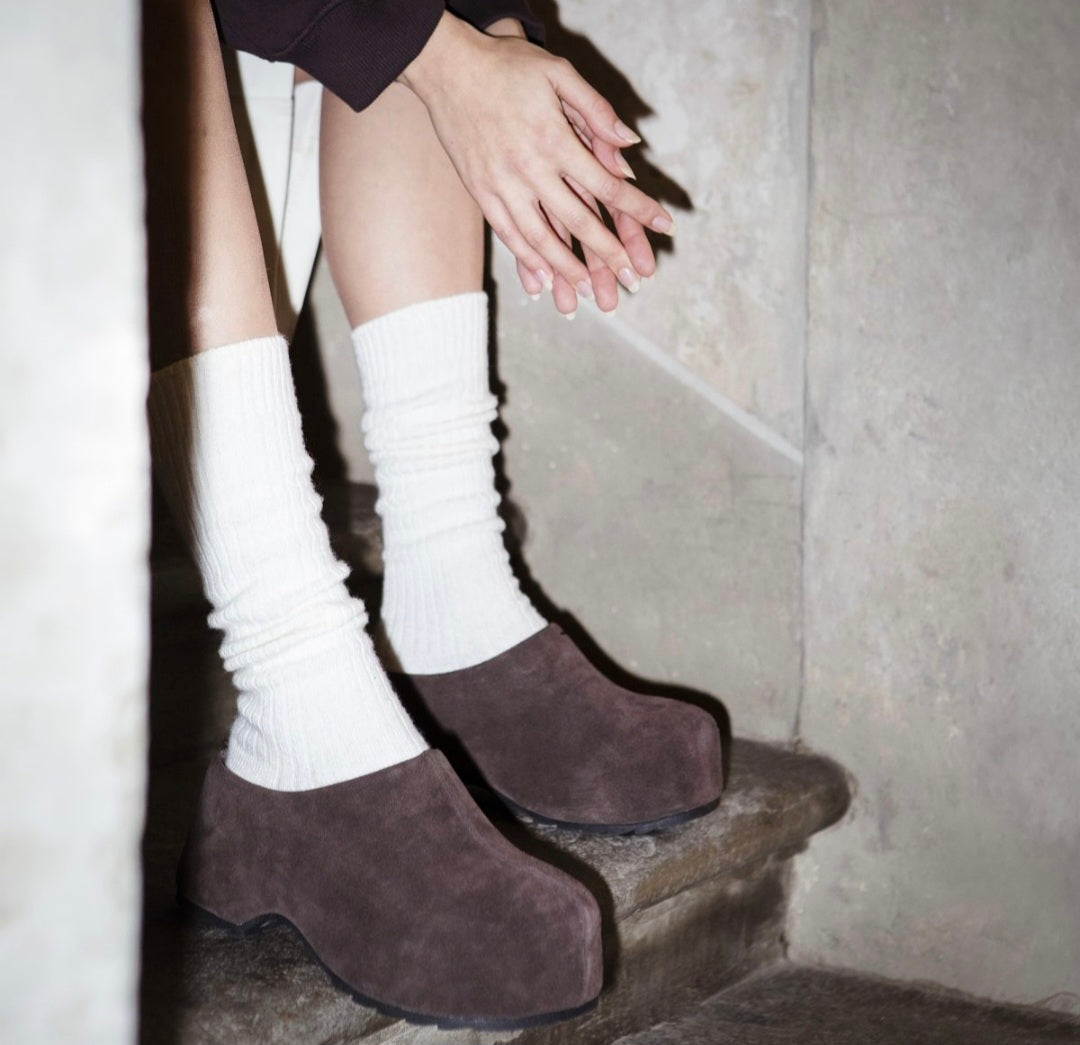 COLORS OF CALIFORNIA SIERRA
Suede leather clog Chocolate