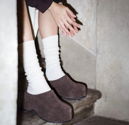 COLORS OF CALIFORNIA SIERRA
Suede leather clog Chocolate