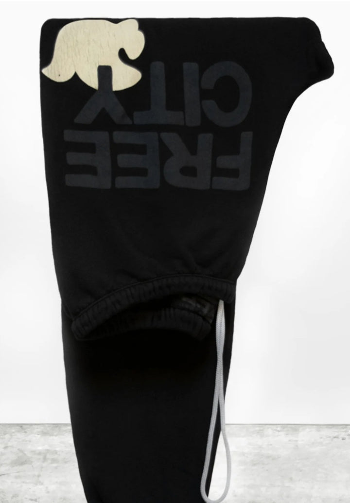 FREECITY sweatpant - blackspace