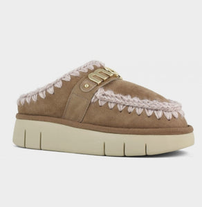 MOU Bounce clog metal logo In Pink Brown