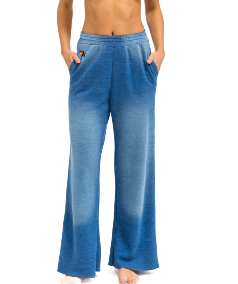 AVIATOR NATION ESSENTIAL WIDE LEG POCKET SWEATPANTS - FADED WATER