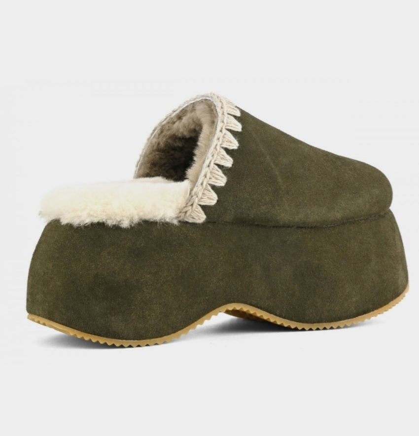 MOU Chunky platform suede In Moos