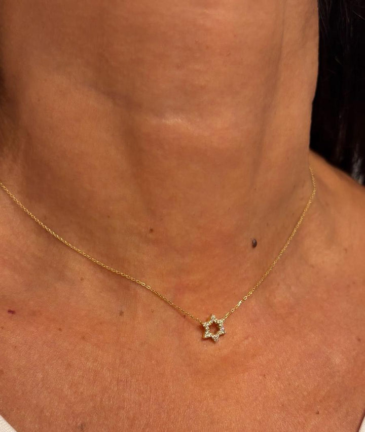 14K GOLD AND DIAMONDS STAR OF DAVID NECKLACE