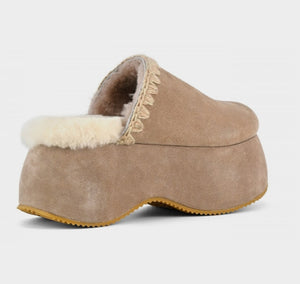 MOU Chunky platform suede In Camel