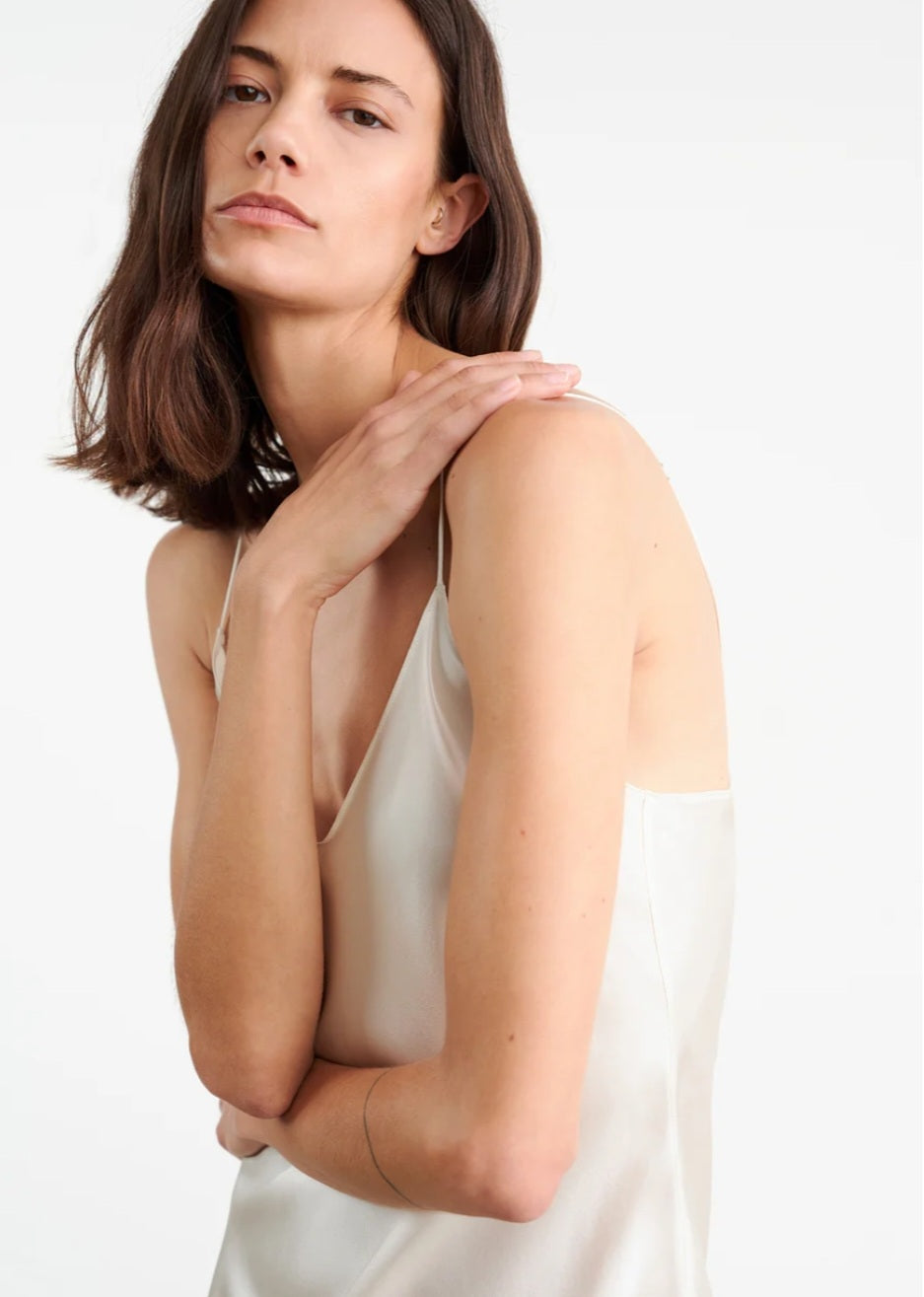 NILI LOTAN CAMI SILK GOWN In Ivory